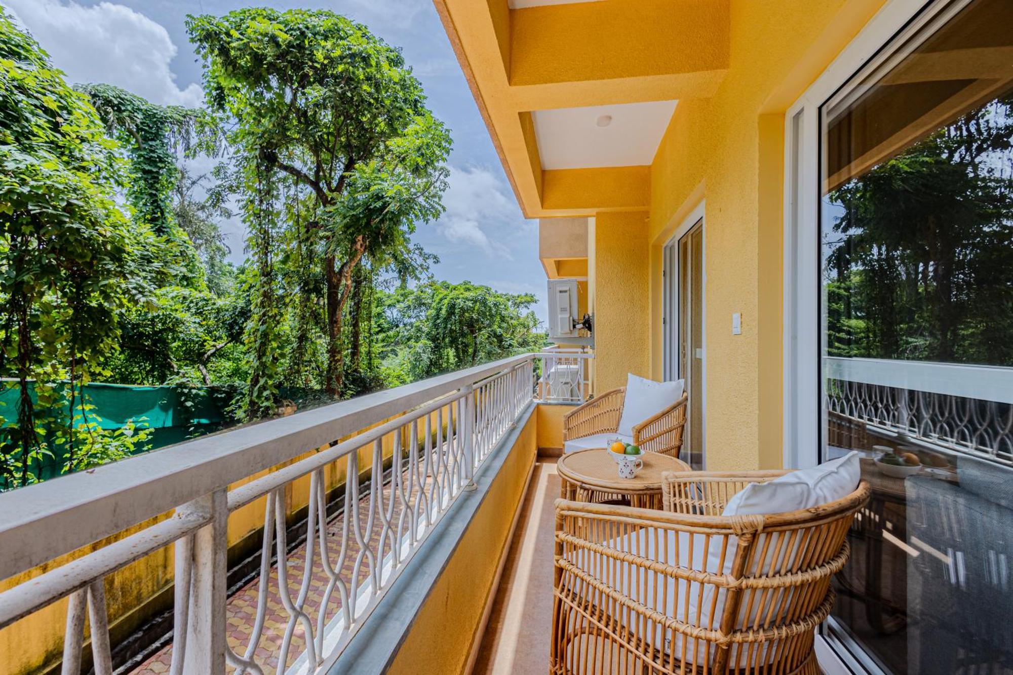 Alaya Stays 1 Bhk With Balcony & Pool - Veera Marina Кандолим Экстерьер фото