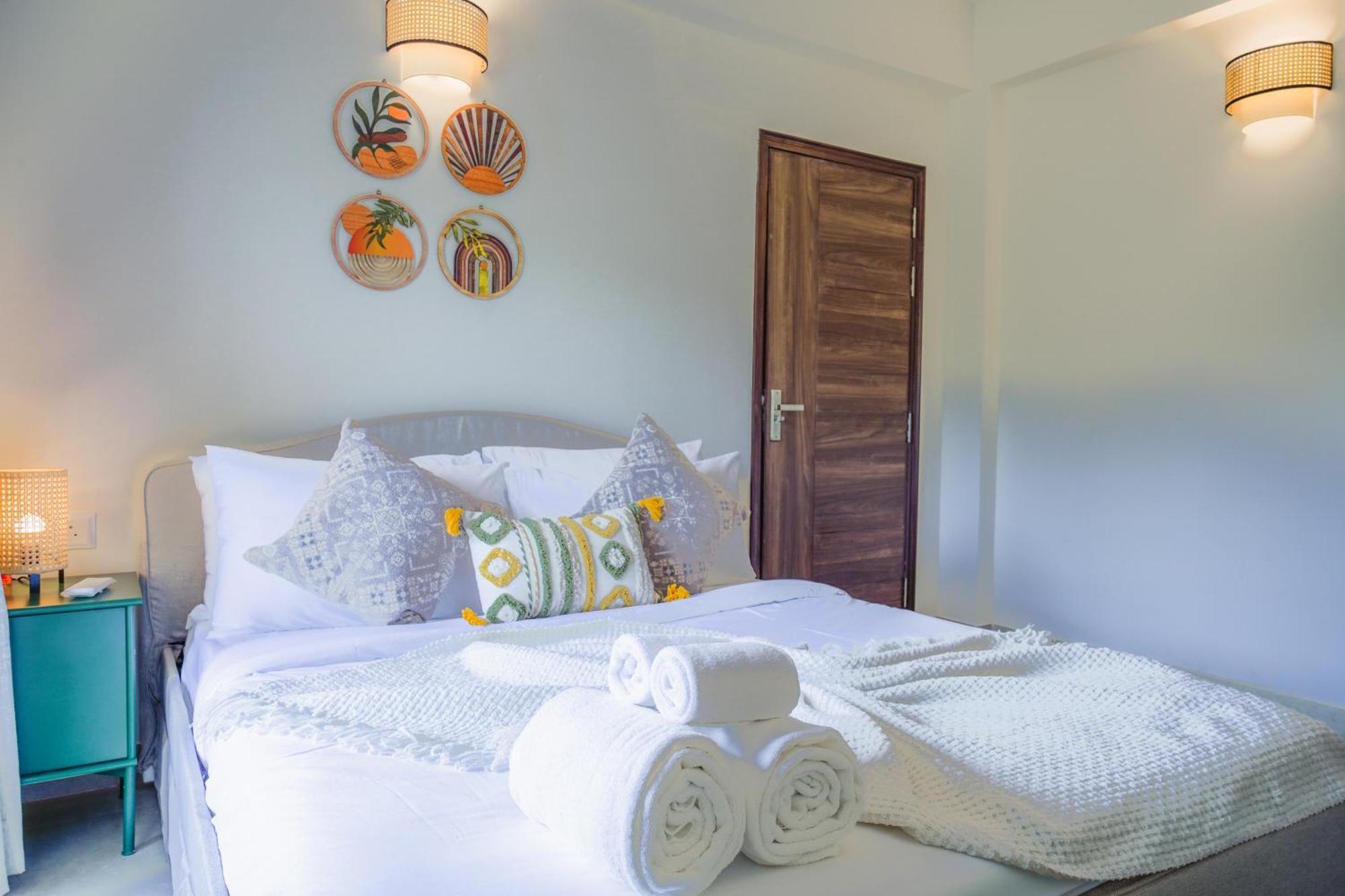 Alaya Stays 1 Bhk With Balcony & Pool - Veera Marina Кандолим Экстерьер фото