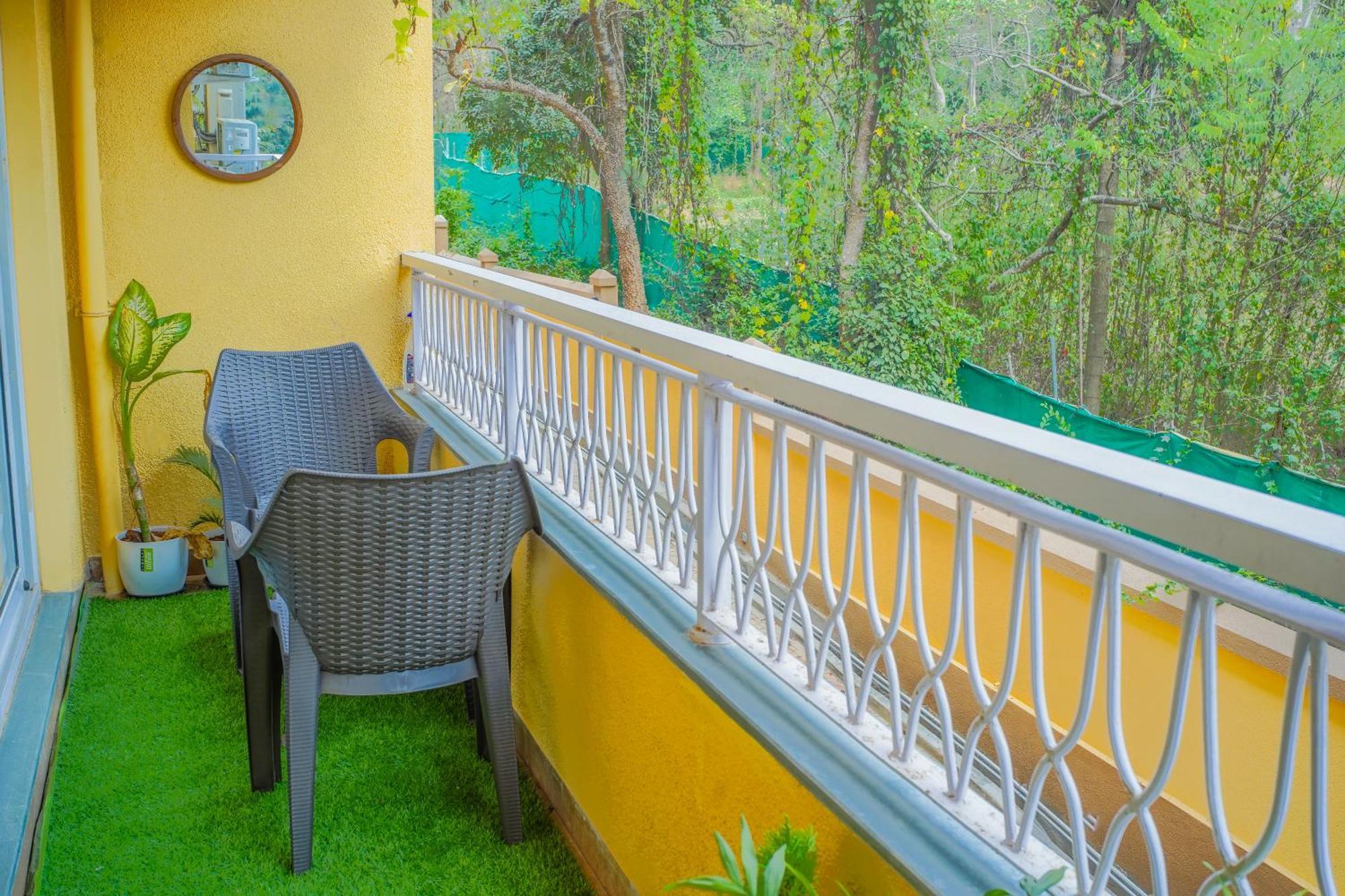 Alaya Stays 1 Bhk With Balcony & Pool - Veera Marina Кандолим Экстерьер фото